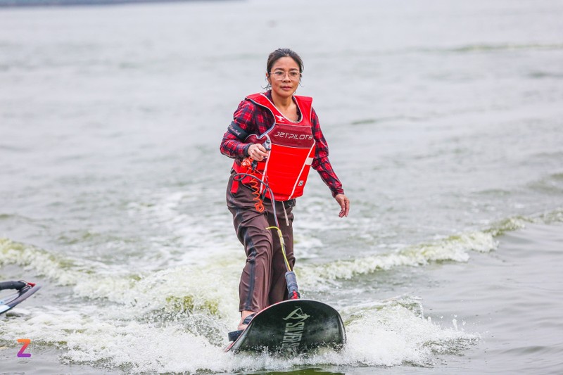 Luot song Ho Tay dau he, trai nghiem kho tin va tuyet voi-Hinh-15