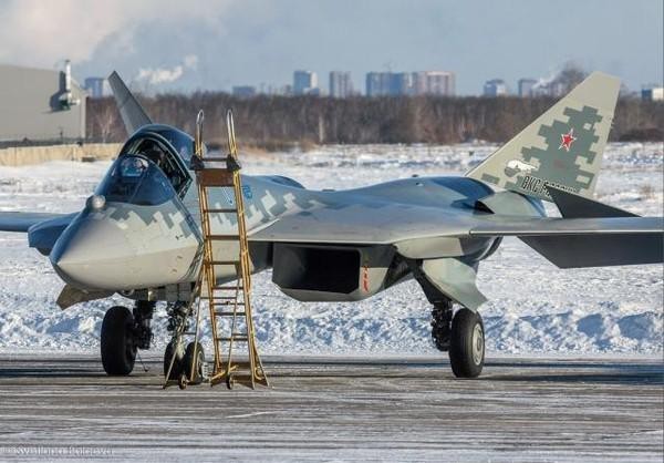 Sau khi lo hen, Nga lai tiep tuc hua trang bi Su-57 so luong lon-Hinh-4