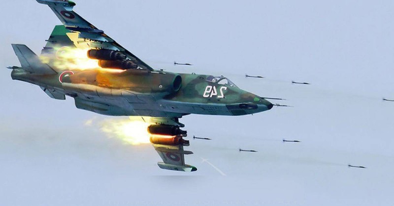 Chi voi 2 chiec Su-25, Nga ap dao hoan toan mot top F-22 My?
