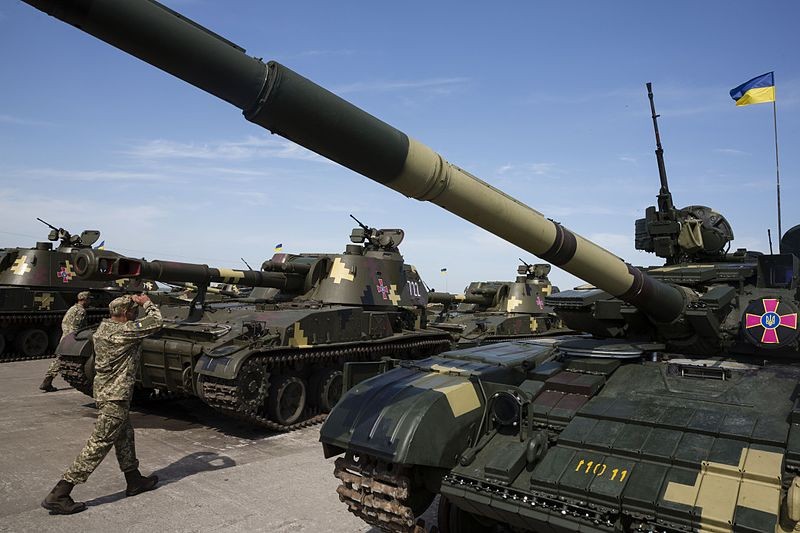 Can canh xe tang T-64BV cua Quan doi Ukraine bi tieu diet gan Severodonetsk!-Hinh-11