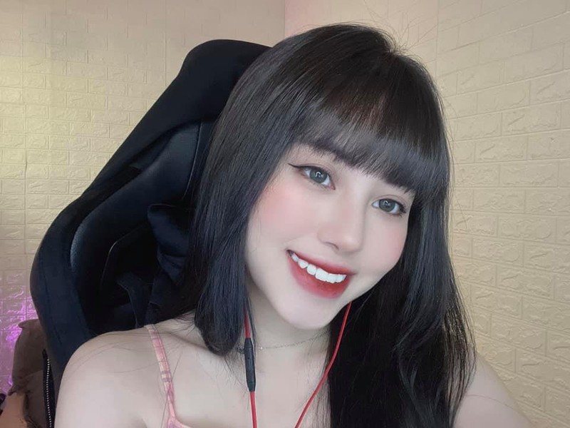 Nhung “bong hong” cua lang streamer co nu cuoi toa nang-Hinh-13