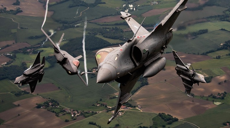 Tiem kich Rafale F4 