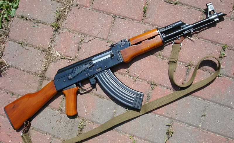 5 quoc gia san xuat sung truong tan cong AK-47 te nhat-Hinh-7