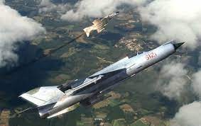 Tai sao “ong gia gan” MiG-21 co tuoi tho dang kinh ngac?-Hinh-16