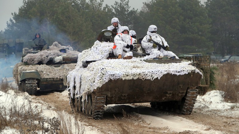 83 xe tang cua phe ly khai buoc Ukraine phai lui quan-Hinh-5