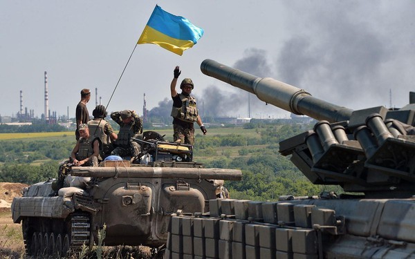Ton that cua Ukraine o Donbass qua lon, buoc Kiev phai rut lui-Hinh-10