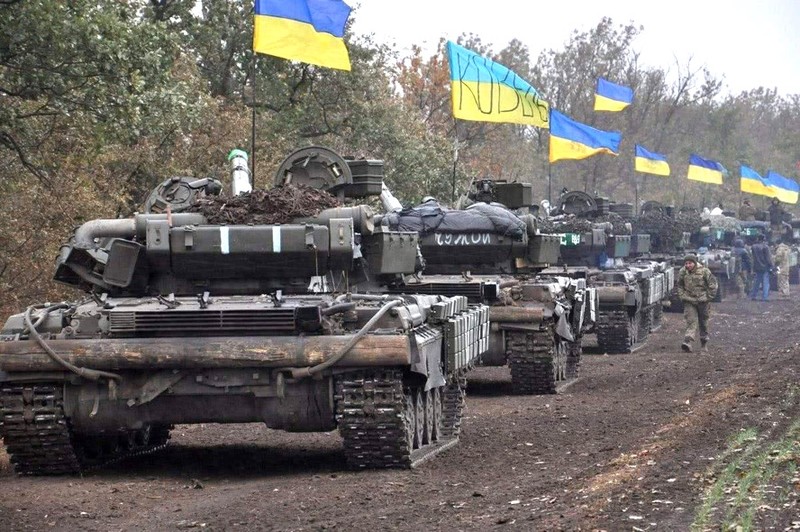 Ton that cua Ukraine o Donbass qua lon, buoc Kiev phai rut lui-Hinh-7