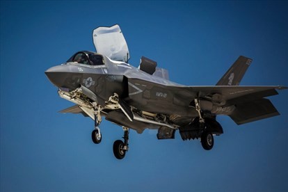 F-35B Anh bi roi: Sai lam tai hai thoi bay 120 trieu USD xuong bien-Hinh-16