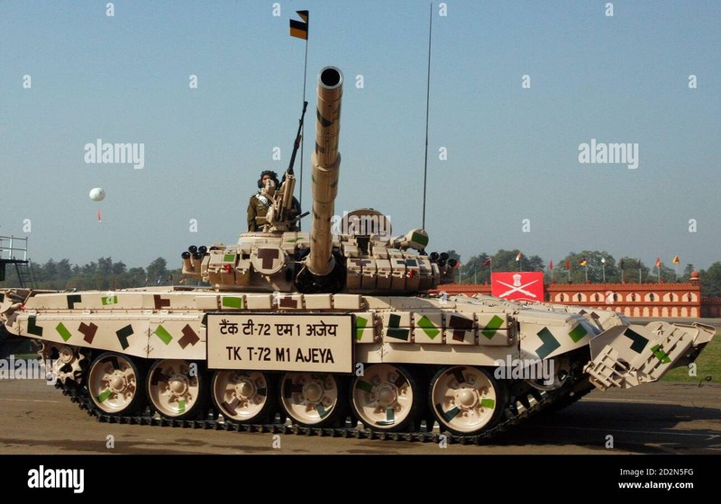 Thieu xe chien dau bo binh, Pakistan co VT-4 cung 