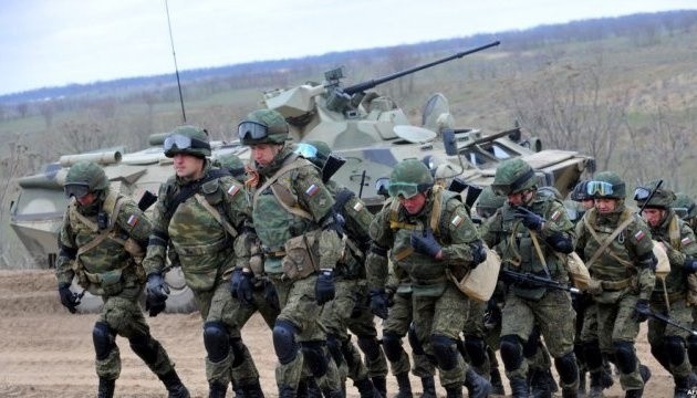 Nong: NATO tuyen bo dua 40 nghin quan den Ukraine, chien tranh can ke-Hinh-11