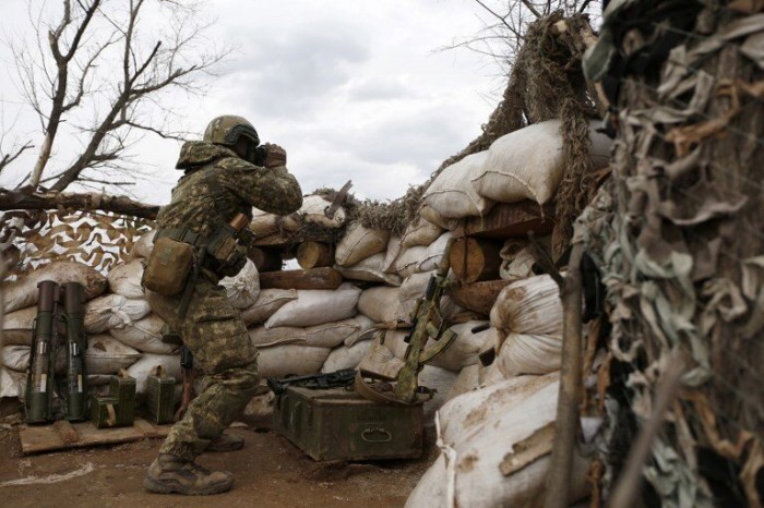 Lo ton that cua Ukraine o Donbass, phai dung may bay de tai thuong-Hinh-3