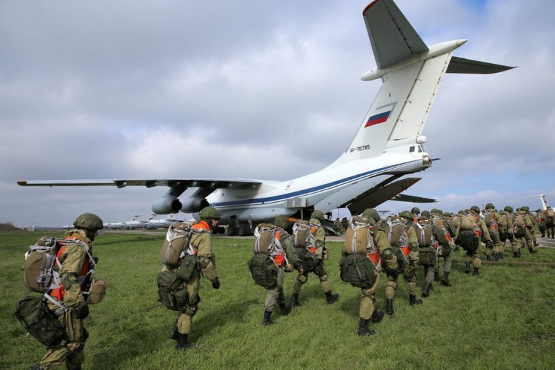 Nga bat dau chuyen vu khi hang nang toi bien gioi voi NATO-Hinh-10