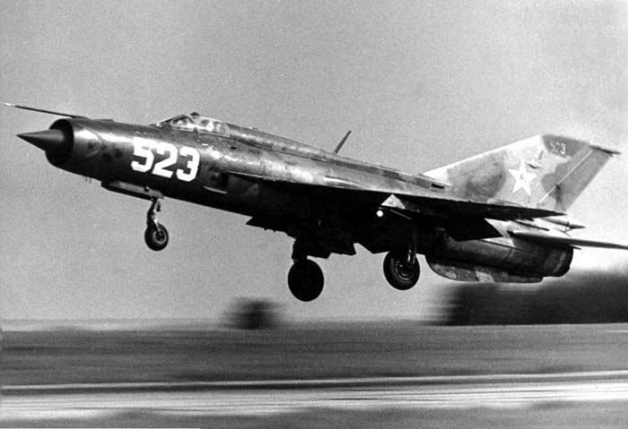 F-104 khong phai “noi han cua goa phu” duy nhat trong chien tranh Lanh-Hinh-16