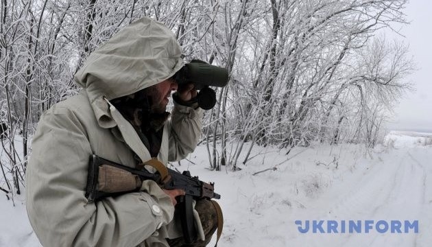 Dan quan LPR su dung phao phan luc khung tan cong Ukraine-Hinh-9