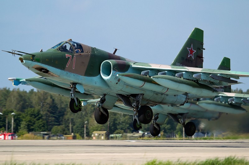 Nga xac nhan roi mot Su-25, tuyen bo ban roi 4 UAV TB2-Hinh-2