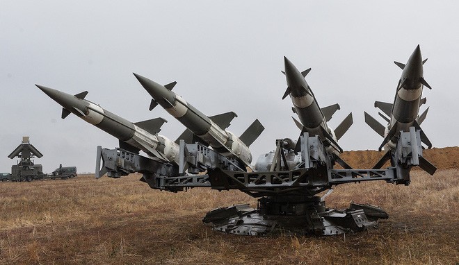 Su-35 cua Nga xuat hien lam cho phong khong Ukraine dieu dung-Hinh-3