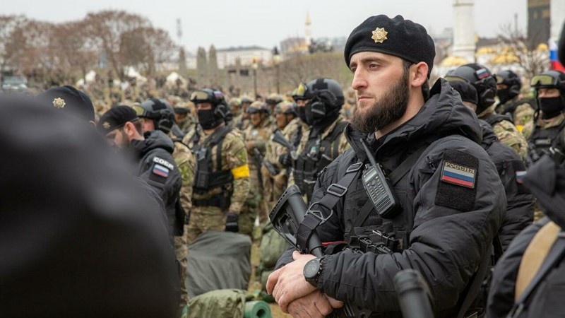 Chien binh Chechnya chiem toa nha chinh quyen o Mariupol-Hinh-3