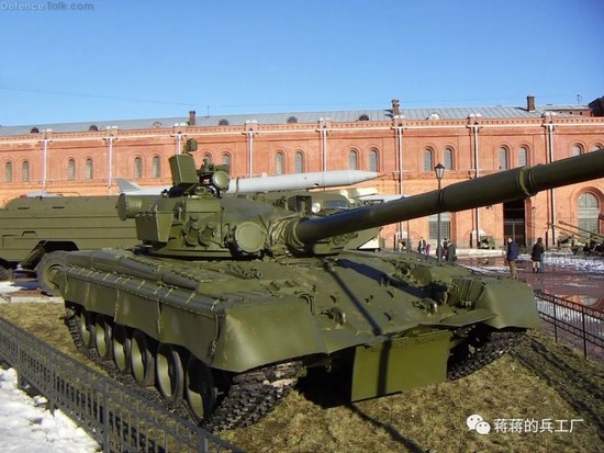Cuoc chien Nga-Ukraine se la lan cuoi cung xe tang T-80 xuat tran?-Hinh-3