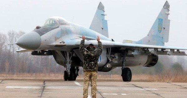 Su-25 cua Ukraine xuat kich doi dau khong quan Nga!-Hinh-15