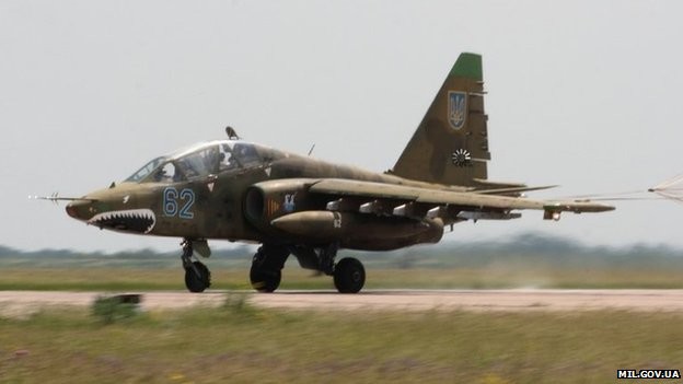 Su-25 cua Ukraine xuat kich doi dau khong quan Nga!-Hinh-2