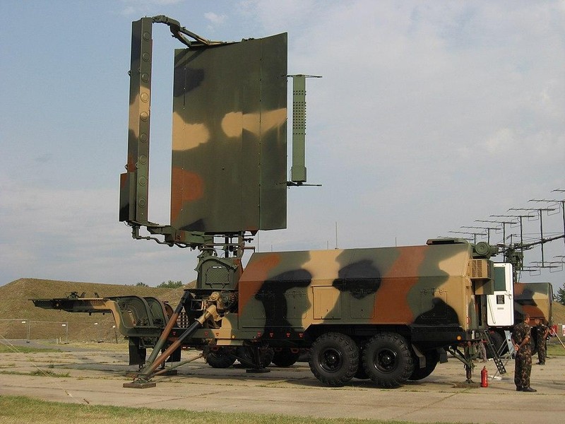 Don danh cua ten lua Kh-31 nham thang vao radar S-300 cua Ukraine-Hinh-4