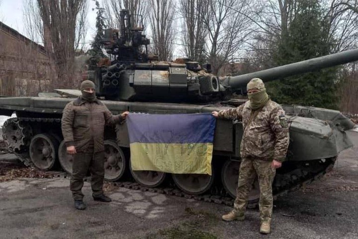 Lo nguyen nhan chiec T-90M cua Nga bi Quan doi Ukraine ban chay-Hinh-19