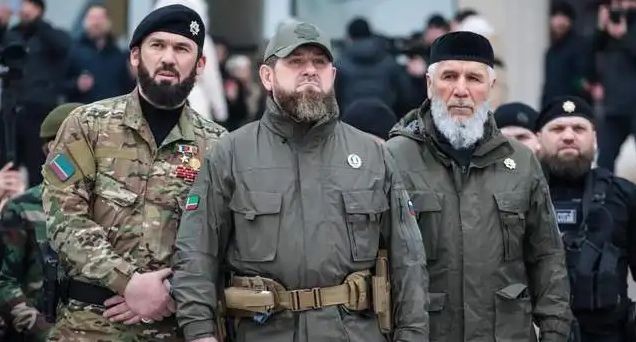 Xung dot Nga-Ukraine: Ve binh Chechnya tien vao Severodonetsk-Hinh-11
