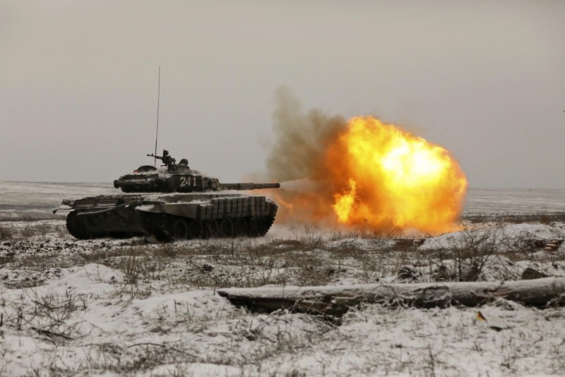 Moscow trang bi xe tang T-62M cho dan quan Ukraine than Nga?