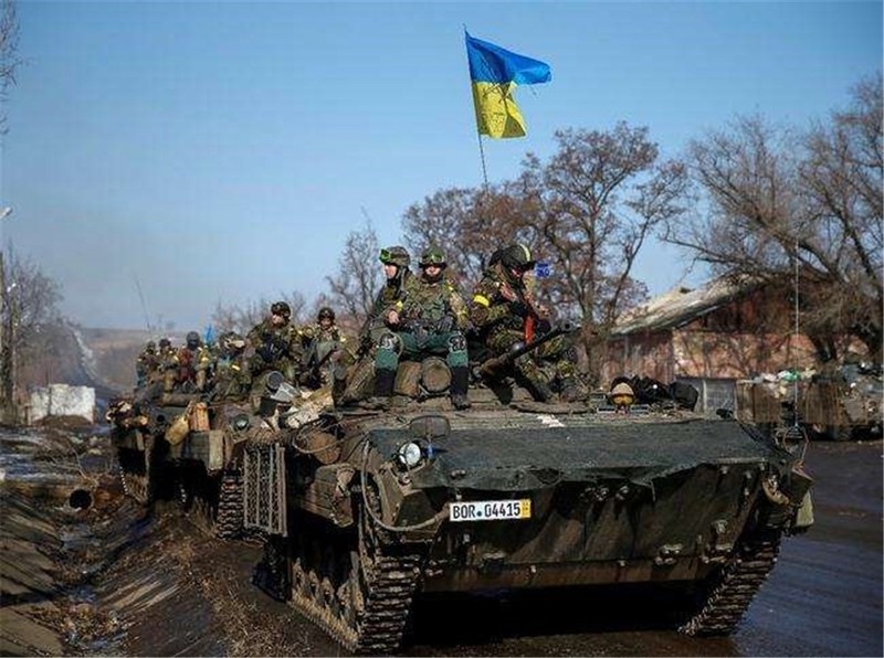 Ukraine thuc hien ke “Vay Nguy, cuu Trieu” nham keo dan quan Nga-Hinh-4