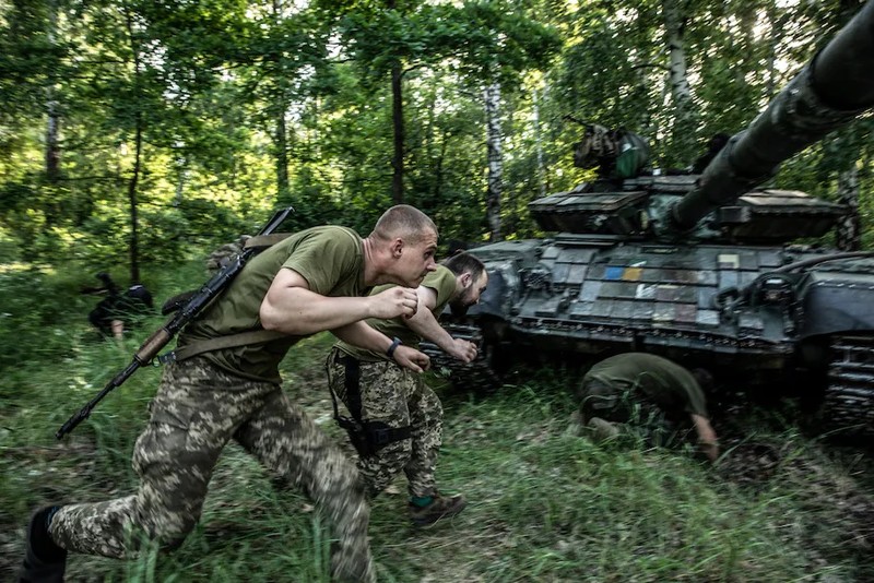 Quan Nga da pha bay do Ukraine cai tai Lisichansk nhu the nao?-Hinh-17