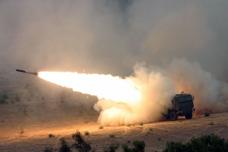 Nga dung chien thuat nao de pha huy he thong ten lua HIMARS?-Hinh-18