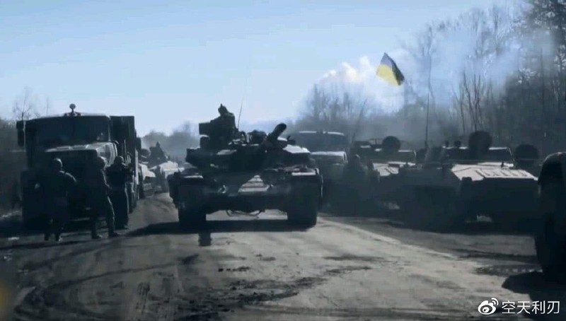 Mat tran Kherson ac liet: Ukraine tung vu khi chu luc vao cuoc-Hinh-19
