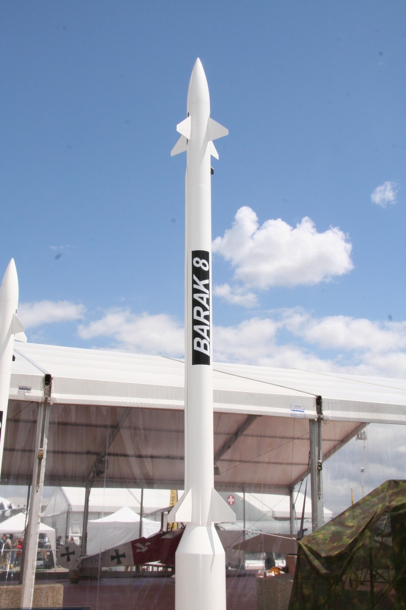 Ten lua phong khong Barak 8 cua Israel phu hop voi Dong Nam A?