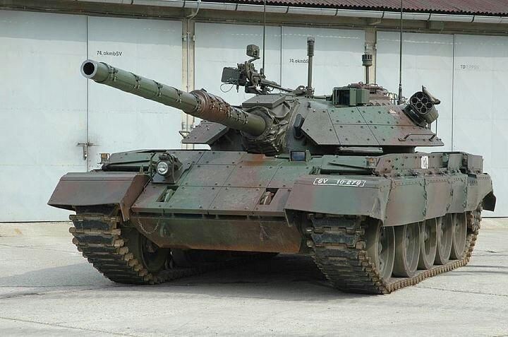“Ong gia gan” T-54 tiep tuc co mat o chien truong Ukraine-Hinh-3
