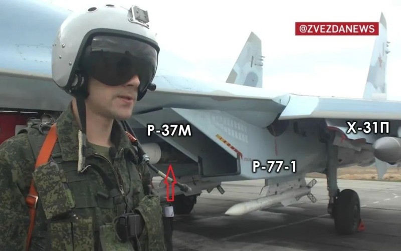 Su-35S trang bi ten lua R-37M tham chien tai Ukraine