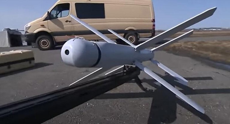 Nga va Ukraine tang cuong su dung UAV Kamikaze tren chien truong