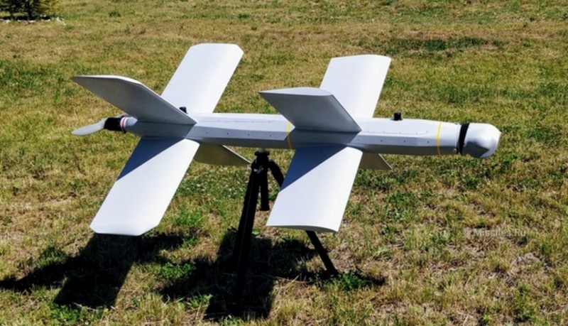 Nga tang cuong san lung cac tran dia phao Ukraine bang UAV Lancet-Hinh-9