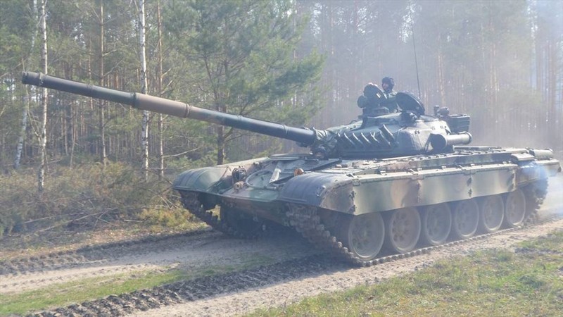 Cuoc dau tang giua T-72M1 cua Ba Lan va T-72B3 cua Nga-Hinh-3