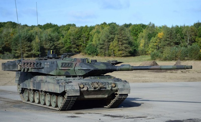 Cuoc dau tang lich su: Leopard-2 va T-90 o Kherson-Hinh-6