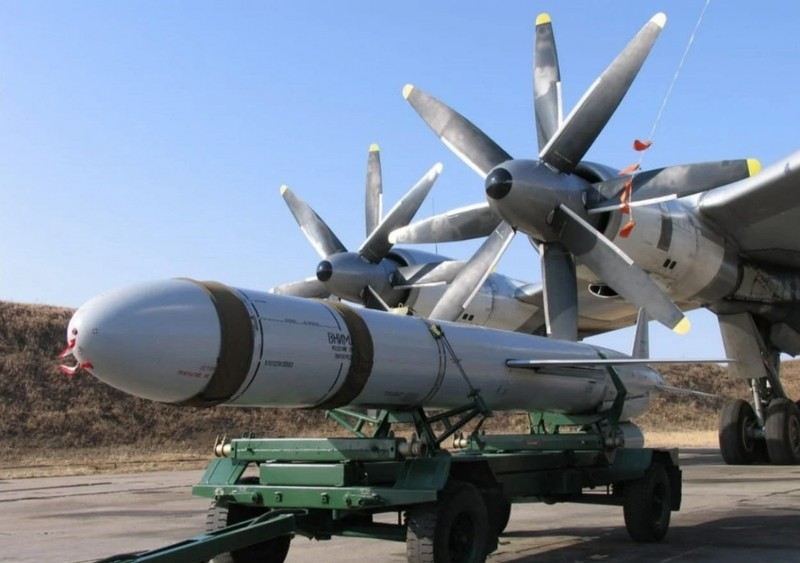 Tinh bao Anh danh gia Nga su dung ten lua Kh-55 SM o Ukraine-Hinh-2