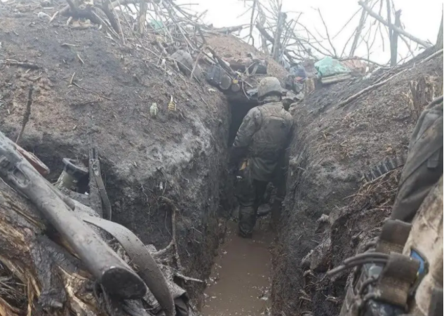 Lu doan 28 Ukraine doi dau voi ve binh Chechnya tai Bakhmut-Hinh-4