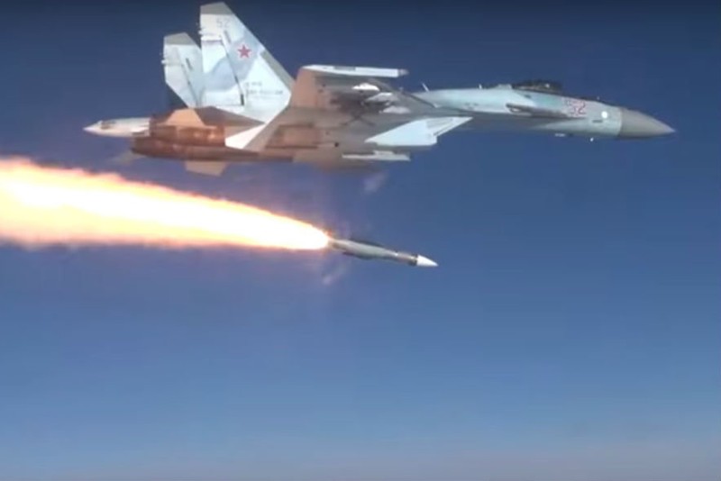 Tiem kich Su-35S ha hai truc thang Mi-8 va mot MiG-29 cung luc?-Hinh-13