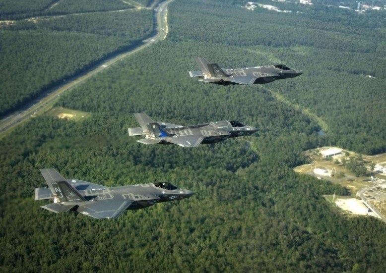 F-35B lien tiep bi tai nan, loi do may bay hay con nguoi?-Hinh-3