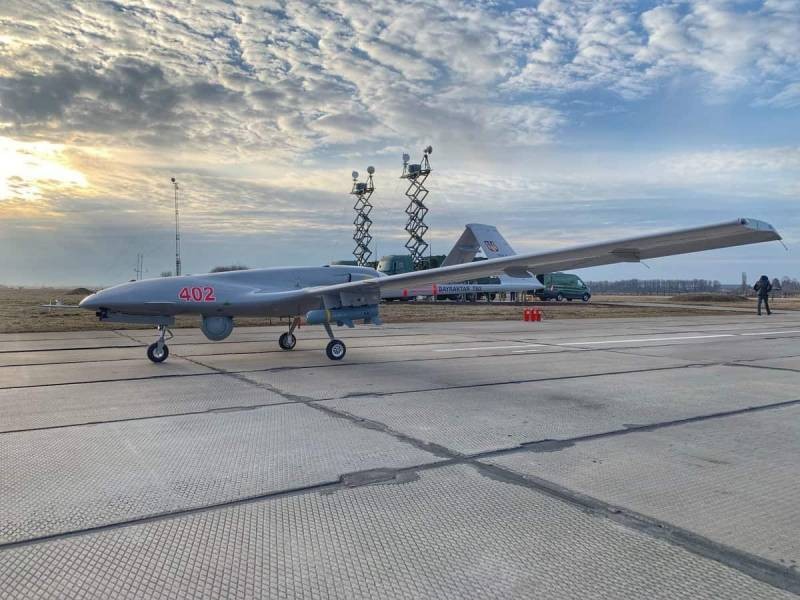 Nhung chiec UAV TB2 cuoi cung sot lai tren bau troi Ukraine-Hinh-10
