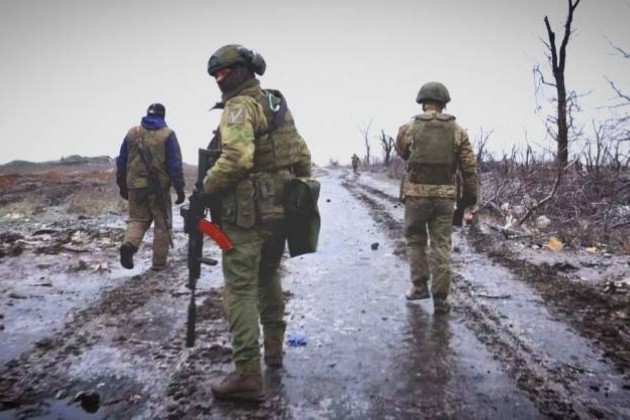 30.000 linh Ukraine bi khoa chat o Bakhmut boi phao binh Nga-Hinh-8