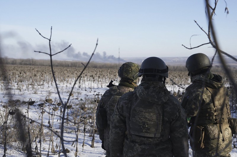 Trung tam Bakhmut bi ap sat, Ukraine co phan cong khong thanh-Hinh-20