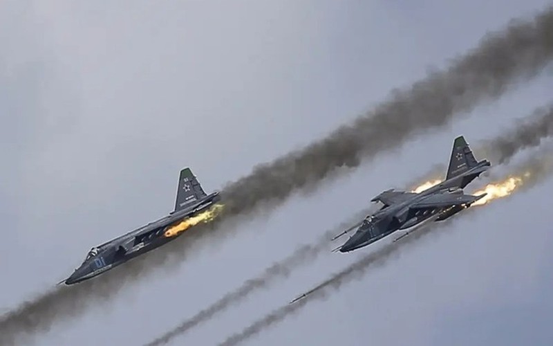 Nga doi chien thuat, cuong kich Su-25 su dung rocket hang nang-Hinh-3