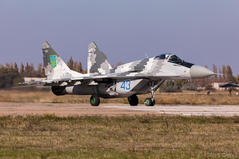 Soc: MiG-29 Slovakia vien tro cho Ukraine do ky su Nga dai tu-Hinh-14