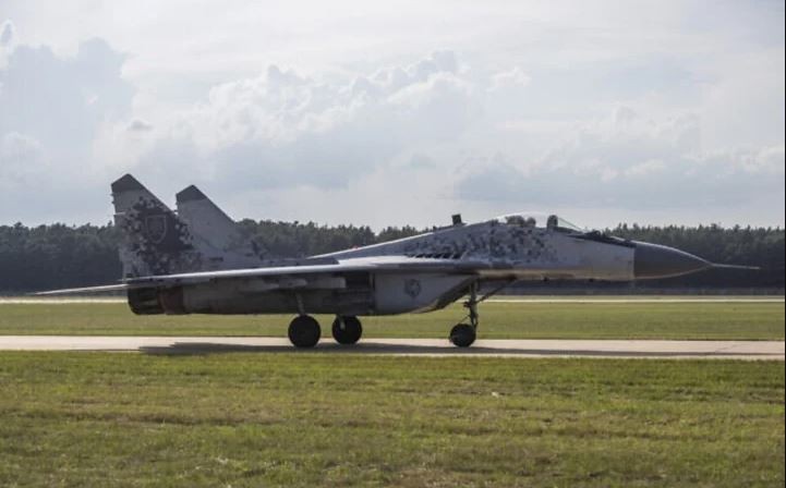 Soc: MiG-29 Slovakia vien tro cho Ukraine do ky su Nga dai tu-Hinh-6