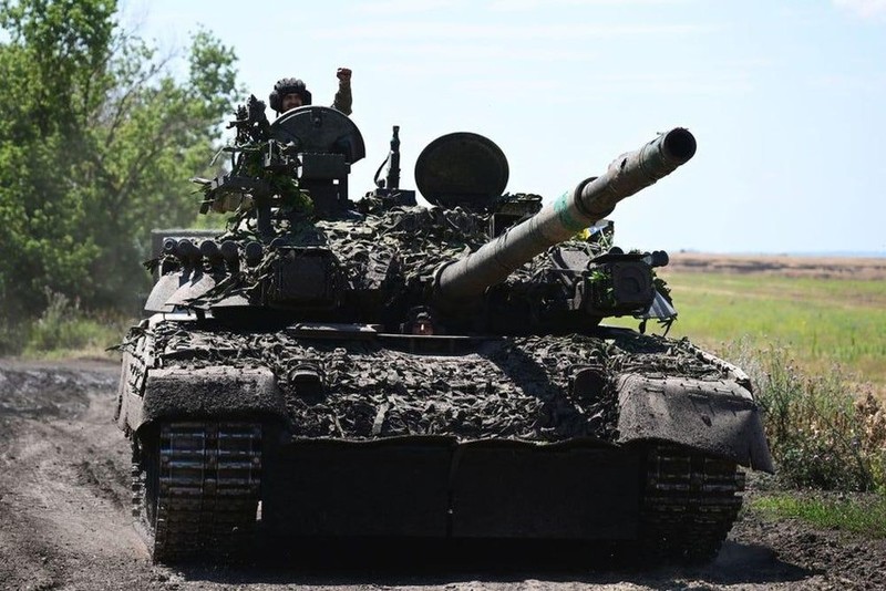 Xe tang T-90M Proryv cua Nga tac chien ra sao tai akhmut-Hinh-14
